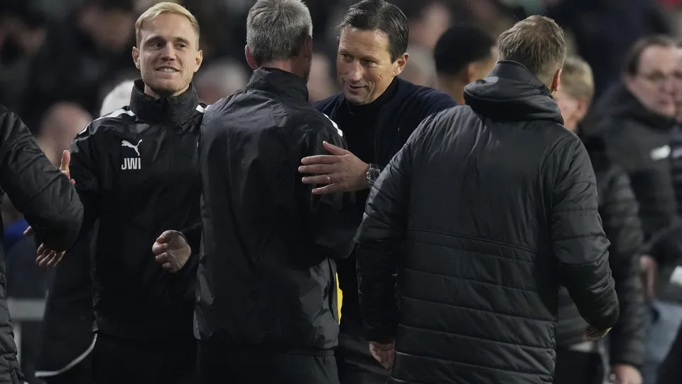 EINDHOVEN, NETHERLANDS - OCTOBER 16: Jens Wissing of PSV, Andre Ooijer of PSV, coach Roger Schmidt of PSV during the Dutch Eredivisie  match between PSV v PEC Zwolle at the Philips Stadium on October 16, 2021 in Eindhoven Netherlands (Photo by Photo Prest