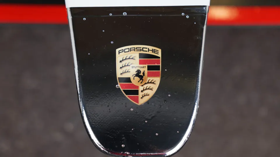 Porsche logo