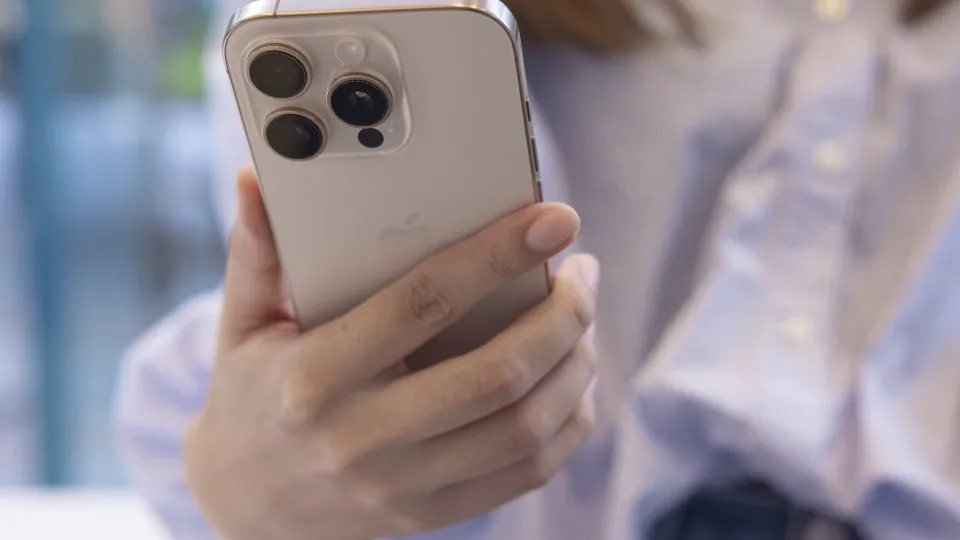 apple, iphone 16 pro