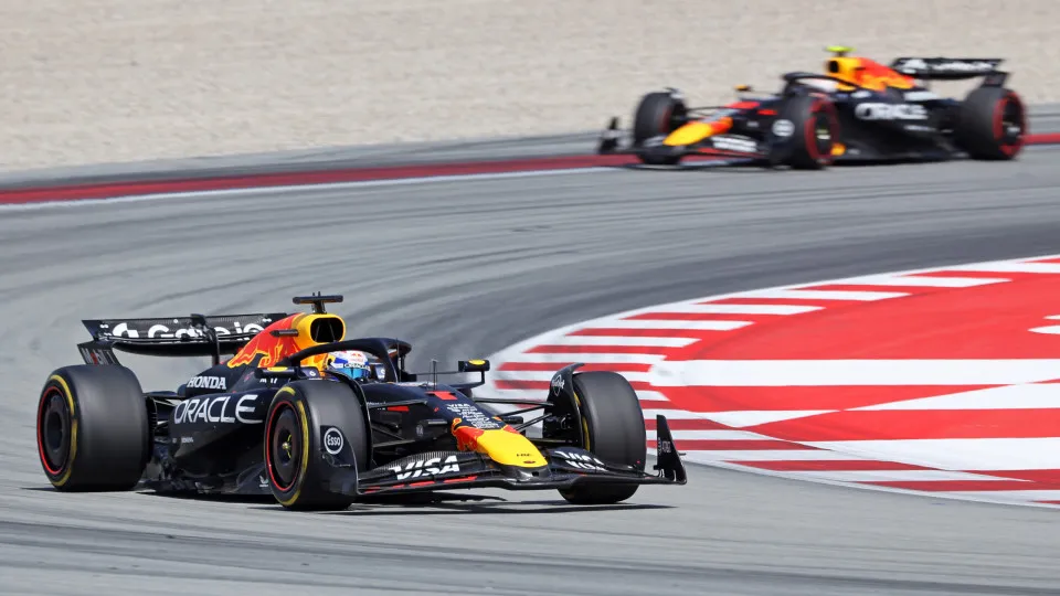Max Verstappen durante o GP de Espanha de 2025.