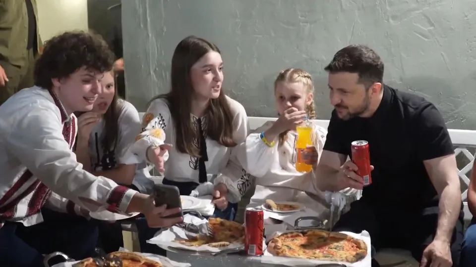 zelensky, piza