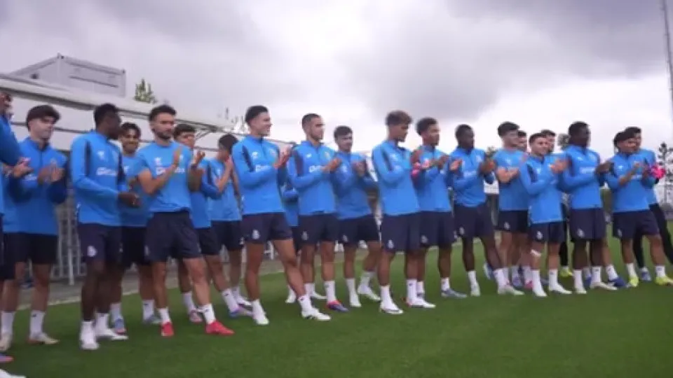 Campeões europeus recebidos com pompa e circunstância pelo FC Porto