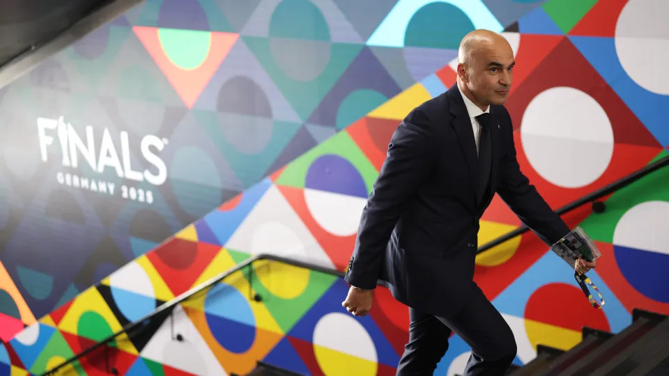MUNICH, GERMANY - JUNE 04: Roberto Martinez, Manager of Portugal, makes his way through the players' tunnel prior to the UEFA Nations League 2025 semifinal match between Germany and Portugal at Munich Football Arena on June 04, 2025 in Munich, Germany. (P