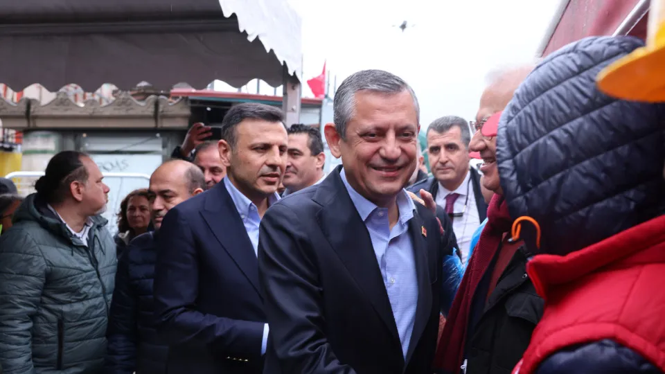 Özgür Özel,