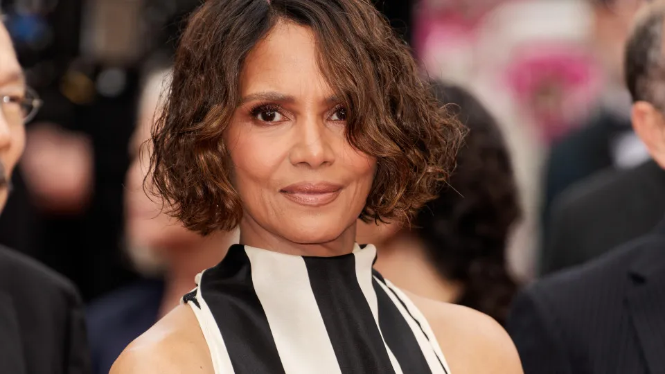 CANNES, FRANCE - MAY 13: Halle Berry attends the red carpet for the opening ceremony and "Partir Un Jour" (Leave One Day) screening at the 78th annual Cannes Film Festival at  on May 13, 2025 in Cannes, France. (Photo by Sylvain Lefevre/Getty Images)