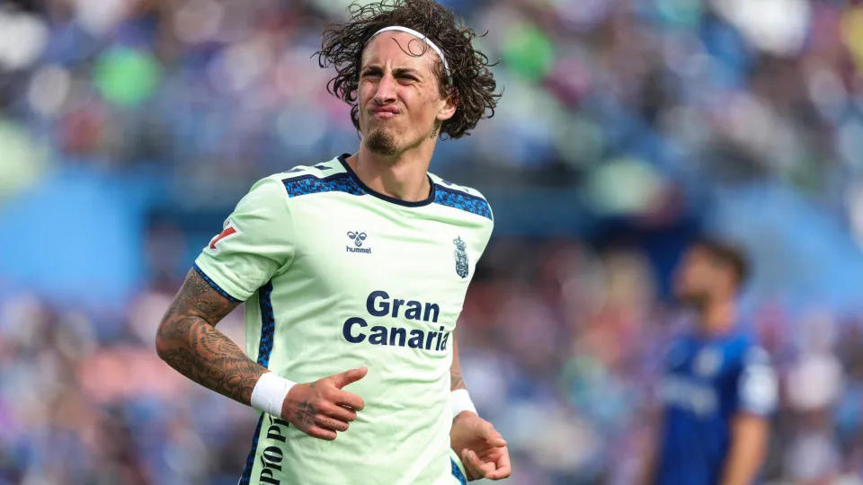 ORED, SPAIN - APRIL 12: Fabio Silva of UD Las Palmas celebrates a goal during the Spanish league, LaLiga EA Sports, football match played between Getafe CF and UD Las Palmas at Coliseum stadium on April 12, 2025, in Getafe, Madrid, Spain. (Photo By Irina 