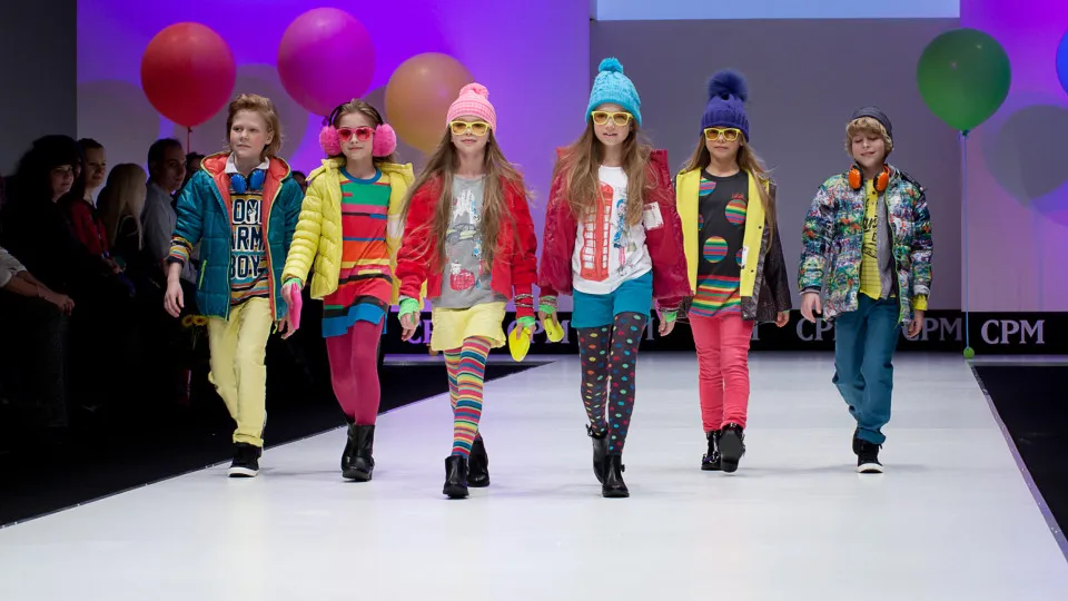 Desfile moda, crianças