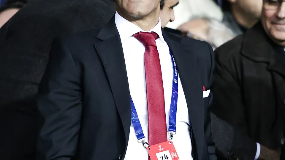 PARIS, FRANCE - OCTOBER 11: President Rui Costa of SL Benfica during the UEFA Champions League  match between Paris Saint Germain v Benfica at the Parc des Princes on October 11, 2022 in Paris France (Photo by David S. Bustamante/Soccrates/Getty Images)