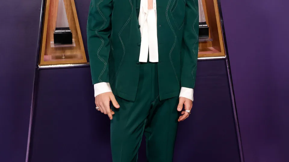 LAS VEGAS, NEVADA - MAY 26: (EDITORIAL USE ONLY) Benson Boone attends the 2025 American Music Awards at Fontainebleau Las Vegas on May 26, 2025 in Las Vegas, Nevada. (Photo by Taylor Hill/Getty Images)