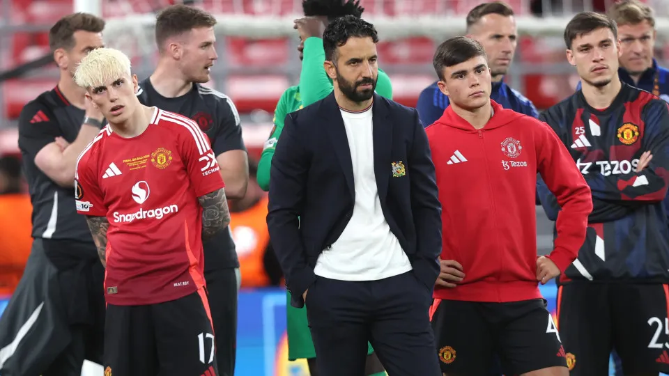 BILBAO, SPAIN - MAY 21: Dejection for Manchester United manager Ruben Amorim and Alejandro Garnacho at the end of the match during the UEFA Europa League Final 2025 between Tottenham Hotspur and Manchester United at San Mames Stadium on May 21, 2025 in Bi