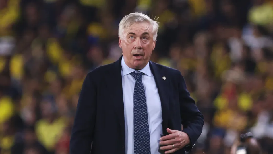 GUAYAQUIL, ECUADOR - JUNE 05: Carlo Ancelotti, Head Coach of Brazil looks on during the FIFA World Cup 2026 Qualifier match between Ecuador and Brazil at Estadio Monumental Isidro Romero Carbo on June 05, 2025 in Guayaquil, Ecuador. (Photo by Franklin Jac