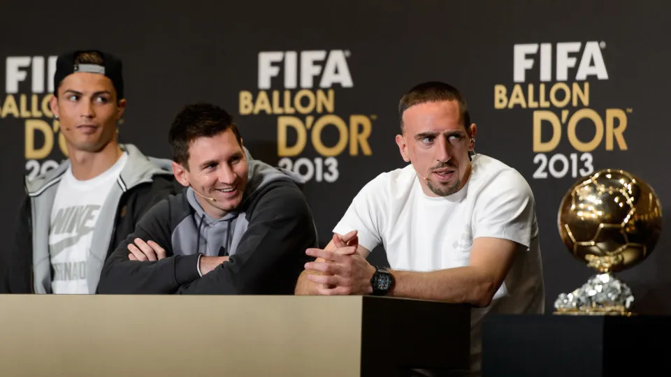 2013 FIFA Ballon d'Or nominees (L-R) Real Madrid's Portuguese forward Cristiano Ronaldo, Barcelona's Argentine forward Lionel Messi and Bayern Munich's French midfielder Franck Ribery attend a press conference ahead of the FIFA Ballon d'Or award ceremony 