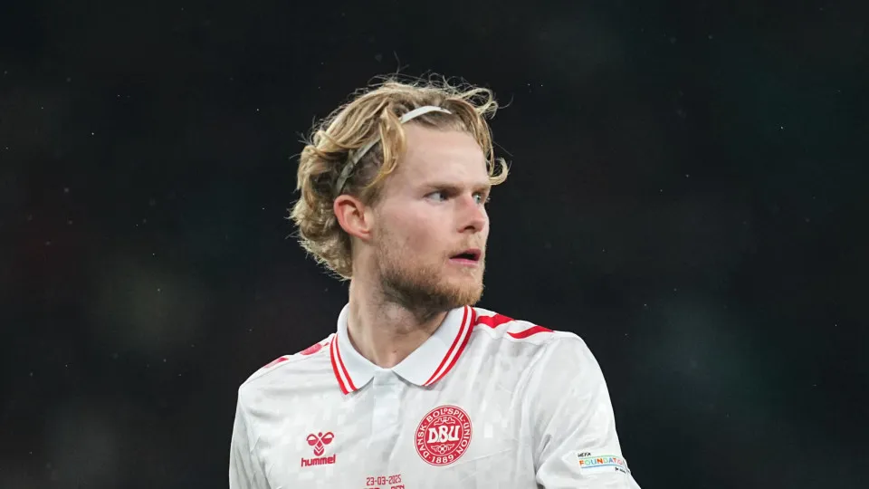 Morten Hjulmand of Denmark  looks on during the Nations League Quarter-finals match between Portugal and Denmark at José Alvalade Stadium, Lissabon, Portugal on March 23, 2025. (Photo by Ulrik Pedersen/NurPhoto via Getty Images)