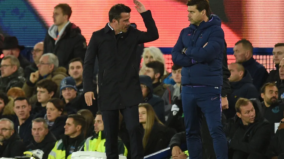 Everton's Portuguese manager Marco Silva (L) remonstrates with Tottenham Hotspur's Argentinian head coach Mauricio Pochettino during the English Premier League football match between Everton and Tottenham Hotspur at Goodison Park in Liverpool, north west 