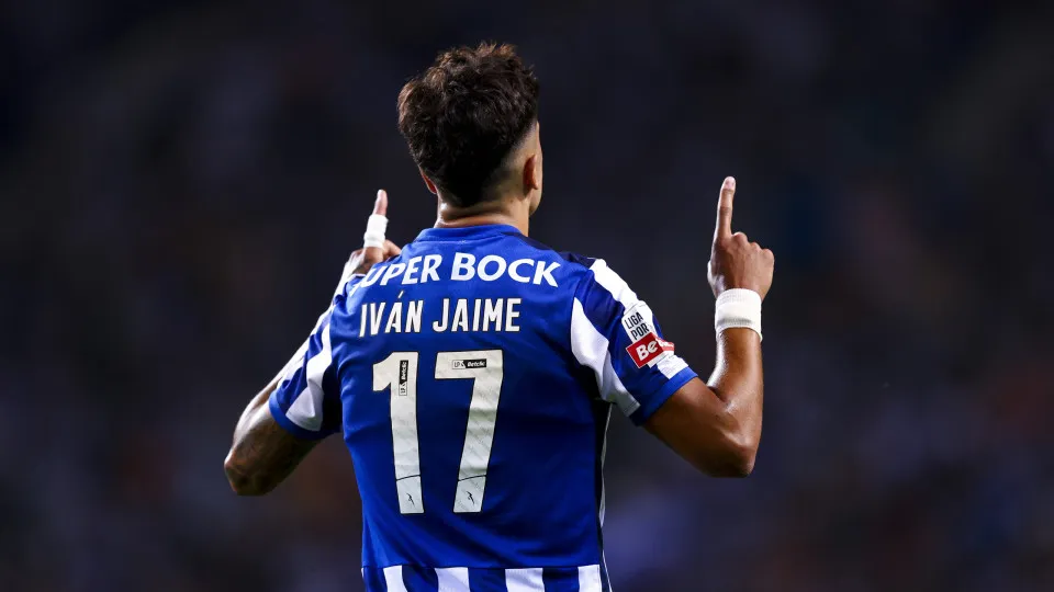 PORTO, PORTUGAL - AUGUST 10: Ivan Jaime of FC Porto celebrates after scoring his team's second goal during the Liga Portugal Betclic match between FC Porto and Gil Vicente at Estadio do Dragao on August 10, 2024 in Porto, Portugal. (Photo by Diogo Cardoso