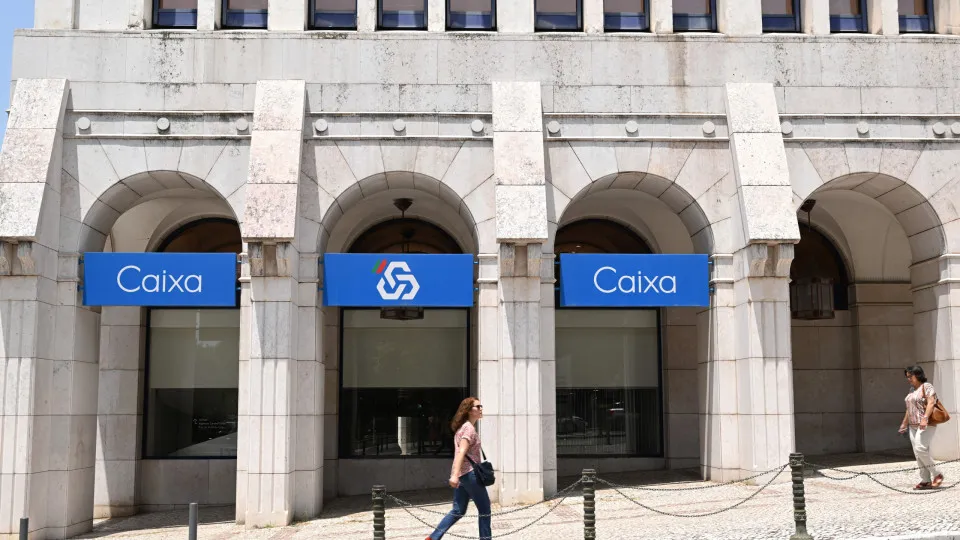 CGD com "problema técnico" nos balcões esta manhã. "Já está a funcionar"