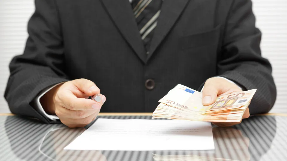 Há cada vez mais ofertas de emprego falsas: 10 dicas para as identificar