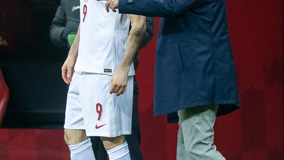 Robert Lewandowski , Trener Michal Probierz  during World Cup 2026 European qualfier match Poland vs Malta in Warsaw Poland on 24 March 2025. (Photo by Foto Olimpik/NurPhoto via Getty Images)