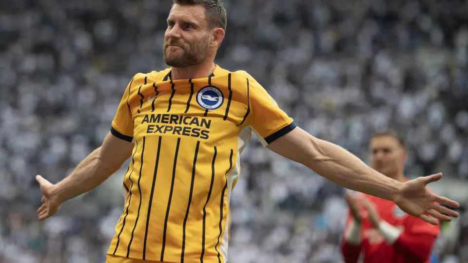 LONDON, ENGLAND - MAY 25:   James Milner of Brighton & Hove Albion reacts after the Premier League match between Tottenham Hotspur FC and Brighton & Hove Albion FC at Tottenham Hotspur Stadium on May 25, 2025 in London, England. (Photo by Visionhaus/Getty