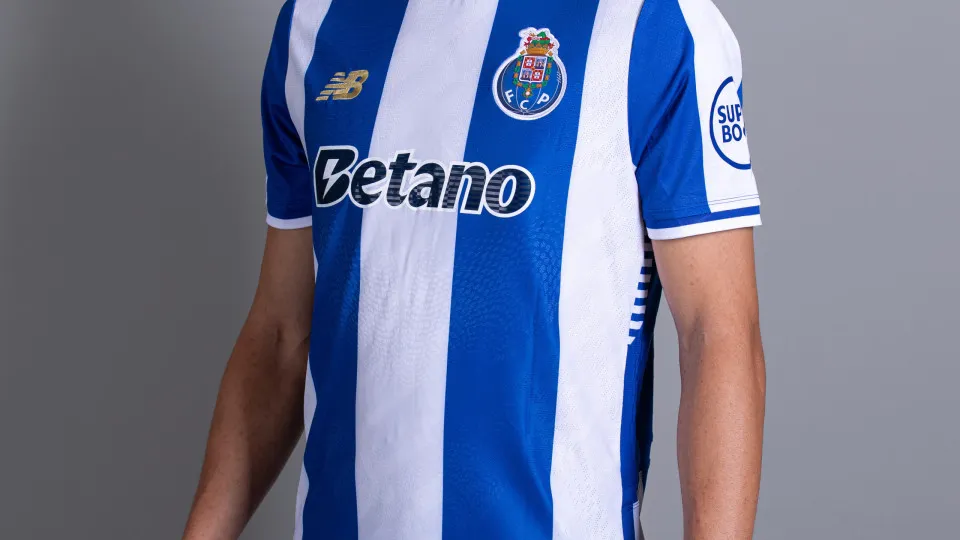 NEW BRUNSWICK, NEW JERSEY - JUNE 11: Gabri Veiga of FC Porto poses for a portrait during the official FIFA Club World Cup 2025 Portrait Session on June 11, 2025 in New Brunswick, New Jersey. (Photo by Al Bello - FIFA/FIFA via Getty Images)