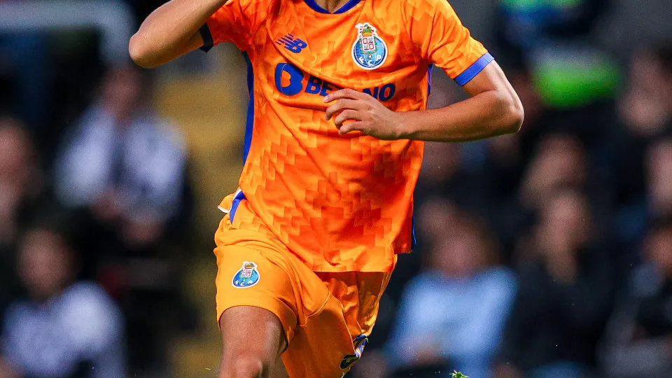 PORTO, PORTUGAL - MAY 11: Rodrigo Mora of FC Porto celebrates after scoring his team's first goal during the Liga Portugal Betclic match between Boavista FC and FC Porto at Estadio do Bessa on May 11, 2025 in Porto, Portugal. (Photo by Diogo Cardoso/Getty