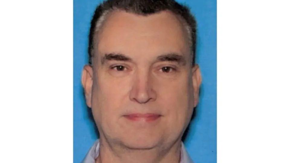 "Perigoso". FBI oferece 50 mil dólares por homem que matou congressista