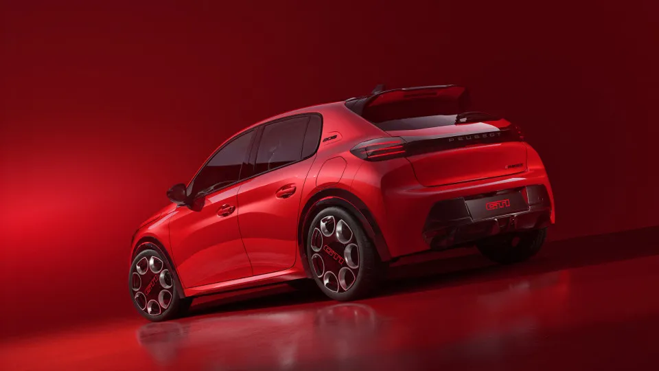 Novo Peugeot E-208 GTi
