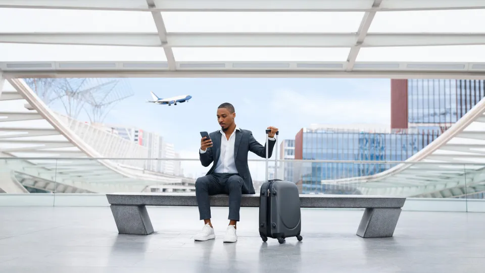 Vai viajar? Saiba se regras do roaming são iguais dentro e fora da UE
