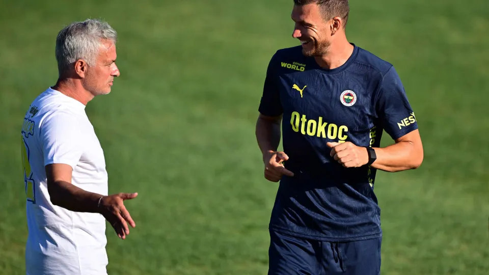 ISTANBUL, TURKIYE - JULY 29: Fenerbahce head coach Jose Mourinho (L) leads a pre-match training session at Can Bartu Training Facilities before the second leg of the UEFA Champions League 2nd Qualifying Round match between Fenerbahce and FC Lugano on July