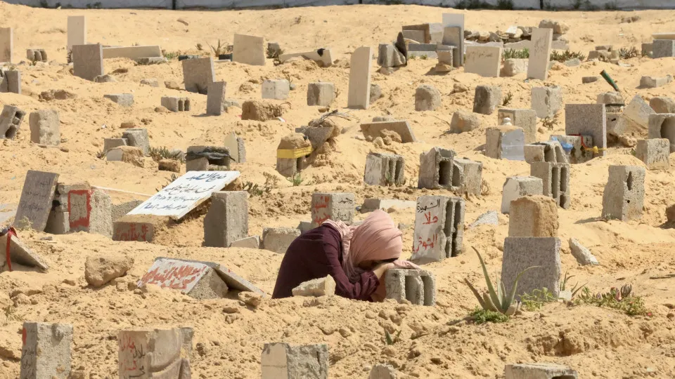 Khan Younis, Gaza, cemitério, luto