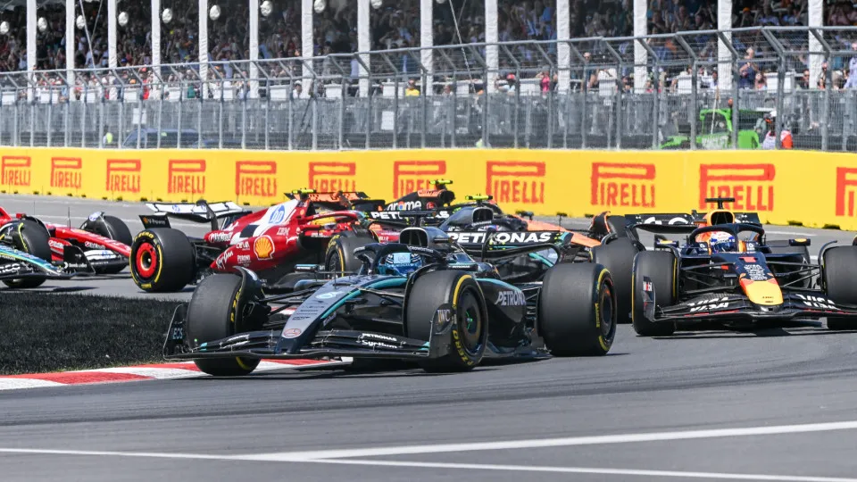 Pelotão da F1 no GP do Canadá de 2025.