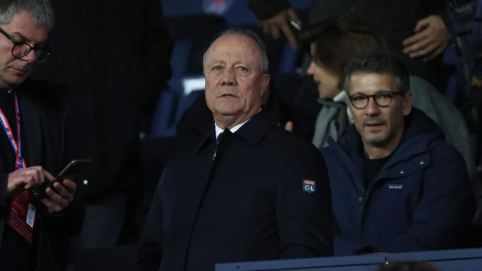 PARIS, FRANCE - APRIL 02: Bernard Lacombe attends the Ligue 1 match between Paris Saint-Germain and Olympique Lyon at Parc des Princes on April 02, 2023 in Paris, France. (Photo by Xavier Laine/Getty Images)
