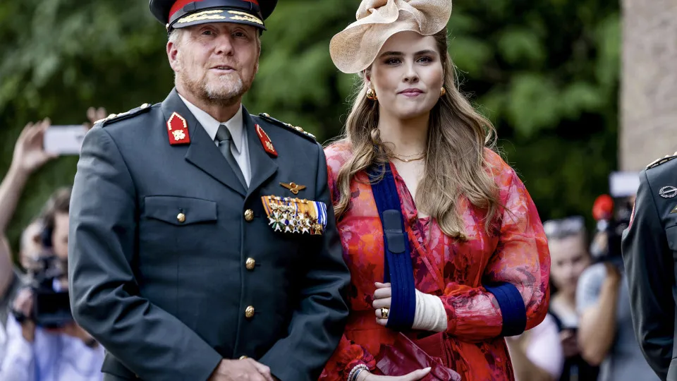 Princesa Amalia; Rei Guilherme da Holanda