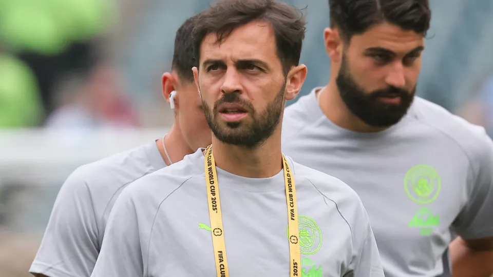 PHILADELPHIA, PA - JUNE 18:  Bernardo Silva #20 of Manchester City prior to the FIFA Club World Cup Group G game against Wydad AC on June 18, 2025 at Lincoln Financial Field in Philadelphia, Pennsylvania.  (Photo by Rich Graessle/Icon Sportswire via Getty