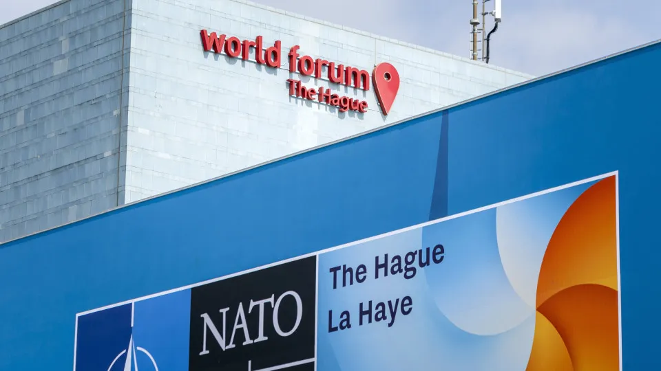 Aliados da NATO reúnem-se em Haia