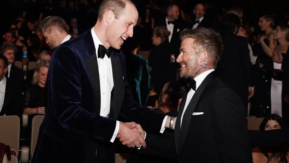 Britain's Prince William, Prince of Wales (L) shakes hands with former footballer David Beckham (R) during the BAFTA British Academy Film Awards at the Royal Festival Hall, Southbank Centrer, in London, on February 18, 2024. (Photo by Jordan Pettitt / POO