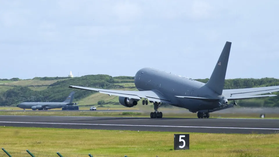 Parlamento açoriano reclama regularização de salários em atraso nas Lajes