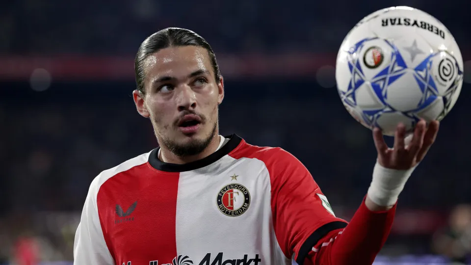 ROTTERDAM, NETHERLANDS - APRIL 25: Anis Hadj Moussa of Feyenoord  during the Dutch Eredivisie  match between Feyenoord v PEC Zwolle at the Stadium Feijenoord on April 25, 2025 in Rotterdam Netherlands (Photo by Pim Waslander/Soccrates Images/Getty Images)