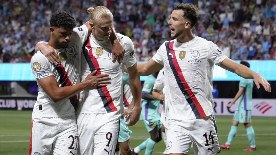 ATLANTA, GEORGIA - JUNE 22: Erling Haaland centre-forward of Manchester City and Norway celebrates after scoring his sides first goal during the FIFA Club World Cup 2025 group G match between Manchester City FC and Al Ain FC at Mercedes-Benz Stadium on Ju