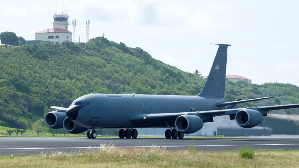 Base das Lajes