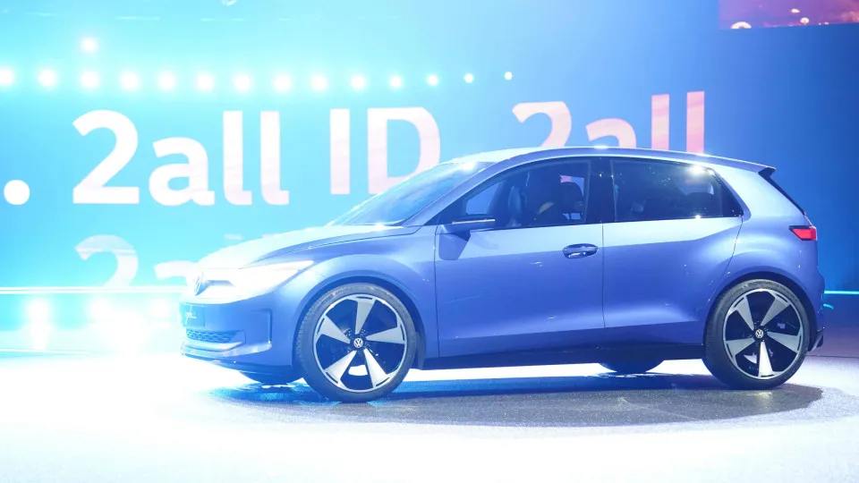 Volkswagen ID.2 revelado em 2023.