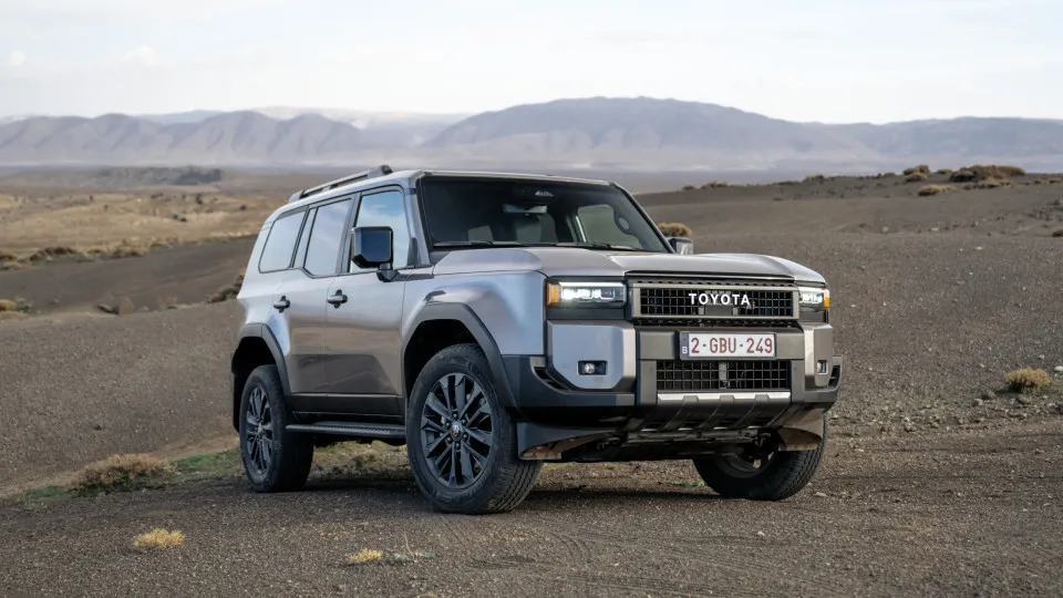 Toyota Land Cruiser Hybrid 48V.