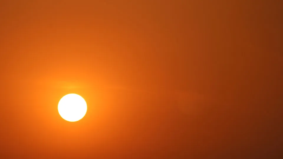 calor, sol, tempo quente, onda de calor