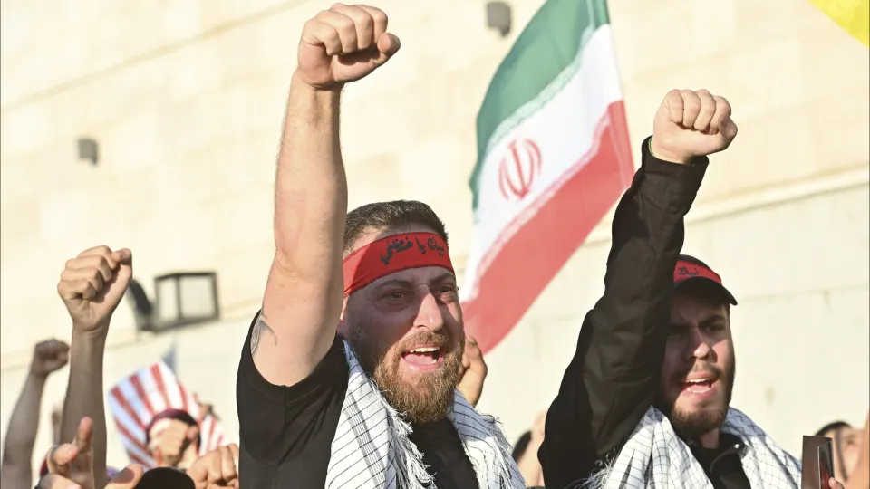 Hezbollah celebra em Beirute "vitória" do Irão sobre Israel