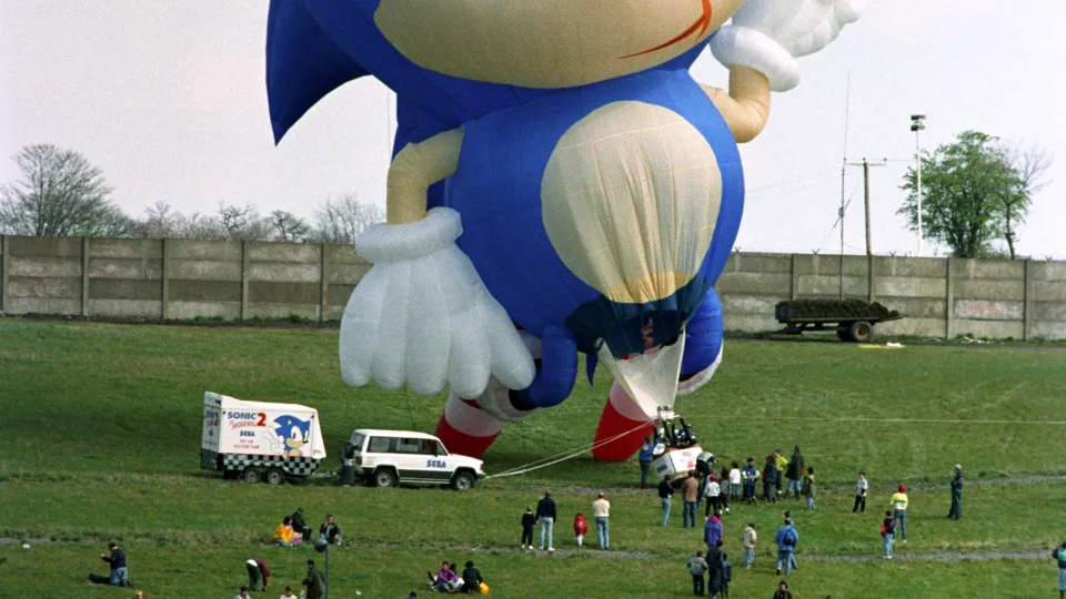 Sonic na Fórmula 1 em 1993, balão gigante promocional.