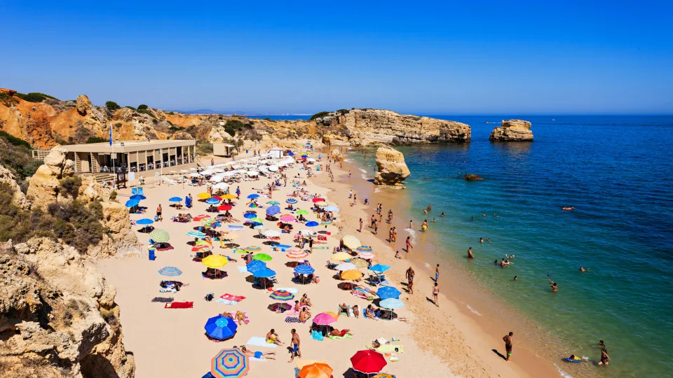 "Algarve não está a competir para preços baixos, mas para médios altos"