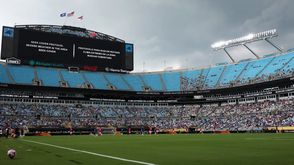 CHARLOTTE, NORTH CAROLINA - JUNE 28: The giant screen informs on weather delay during the FIFA Club World Cup 2025 round of 16 match between SL Benfica and Chelsea FC at Bank of America Stadium on June 28, 2025 in Charlotte, North Carolina. (Photo by Step