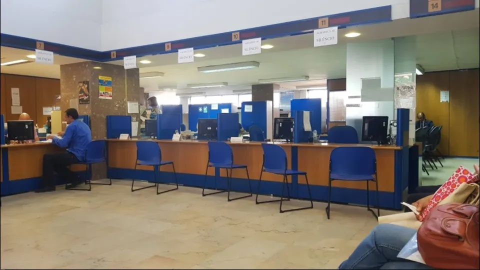 Conservatoria dos Registos Centrais em Lisboa, registos e notariado