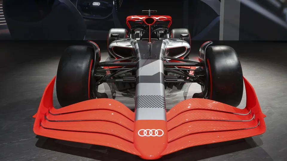 Audi Fórmula 1 exposto em Xangai.
