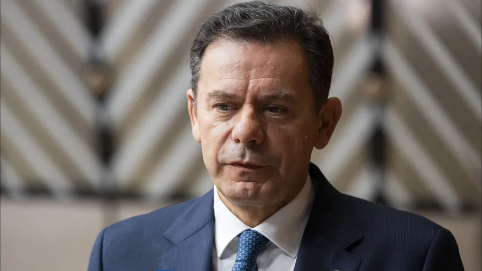 Luís Montenegro, Portugal, primeiro-ministro, 